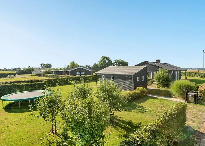 Myrte - 500m From The Sea By Interhome